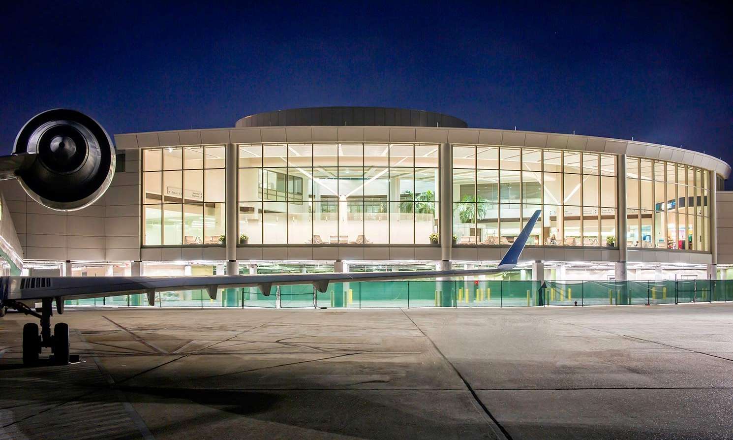 Baton Rouge Metropolitan Airport Terminal Expansion WHLC Architecture   20140219 Airport 77 